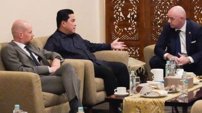 Sambutan Hangat Erick Thohir ke Presiden FIFA, Publik: Tak Usah Bawa PSSI