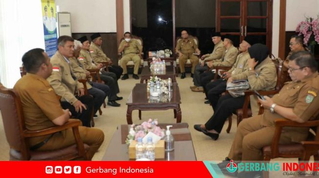 Sekda Terima Audiensi DPD LPM Asahan