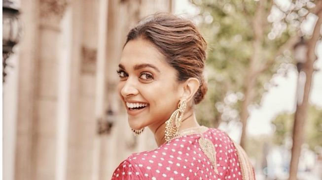 Seleb Bollywood yang Lahir di Luar India (Instagram/@deepikapadukone)