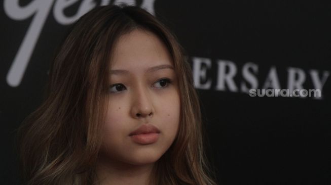 Anak Pinkan Mambo, Michelle Ashley Rezya yang berwajah cantik ditemui di Jakarta Barat, Kamis (20/10/2022). [Suara.com/Oke Atmaja]