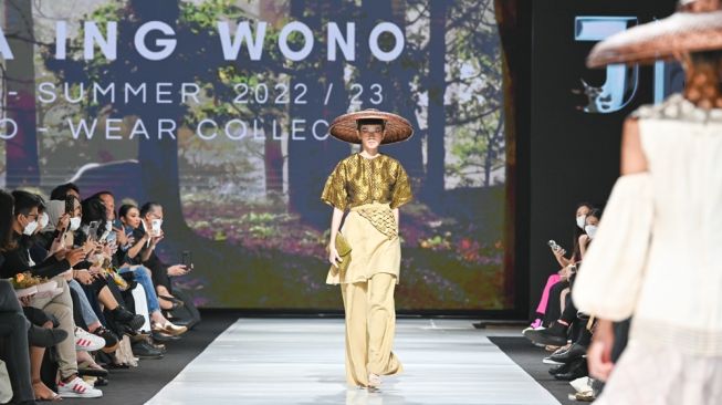 INIFD Indonesia Rilis 45 Koleksi Ready to Wear, Hadirkan Nuansa Monokrom Hingga Tabrak Warna