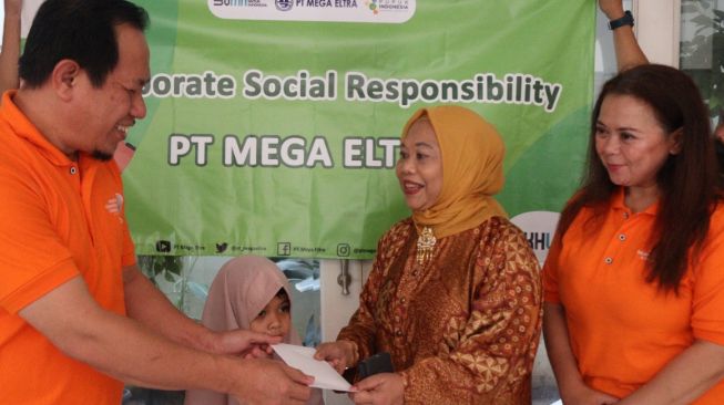 Mega Eltra Gelar Program TJSL dengan Melakukan Santunan ke Yatim Piatu dan Dhuafa