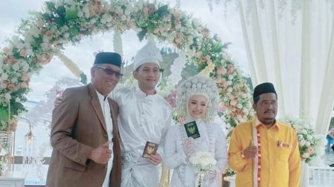 Potret Mesra Nabila LIDA dan Ilyas Bachtiar (Instagram/@stream_entertainment)