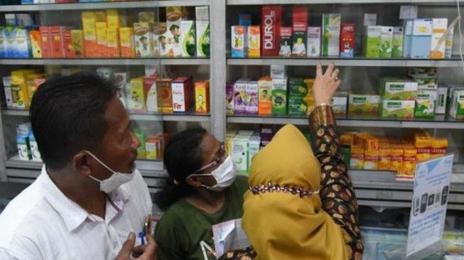 Pantau Penjualan Obat Sirup, Dinkes Medan Sidak Apotek hingga Klinik