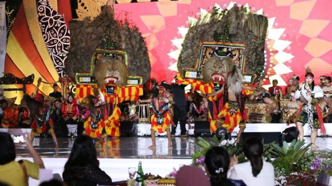 Disabilitas Sukses Tampil Memukau di Gala Dinner Pertemuan Tingkat Tinggi Asia Pasifik