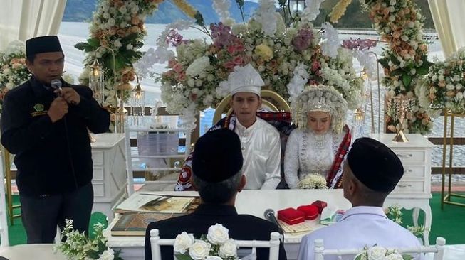 Potret Mesra Nabila LIDA dan Ilyas Bachtiar (Instagram/@stream_entertainment)