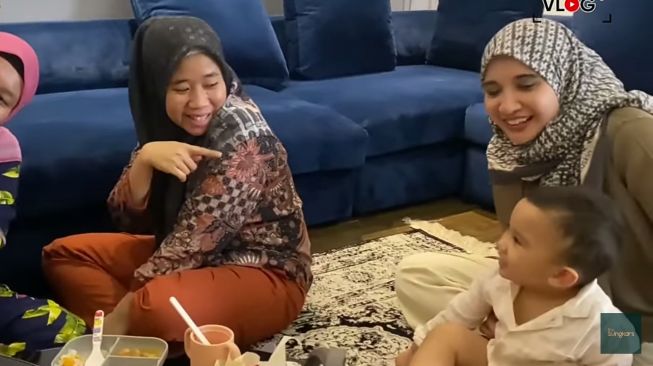 Momen Ameena Playdate Bareng Ukkasya (YouTube/The Sungkars)