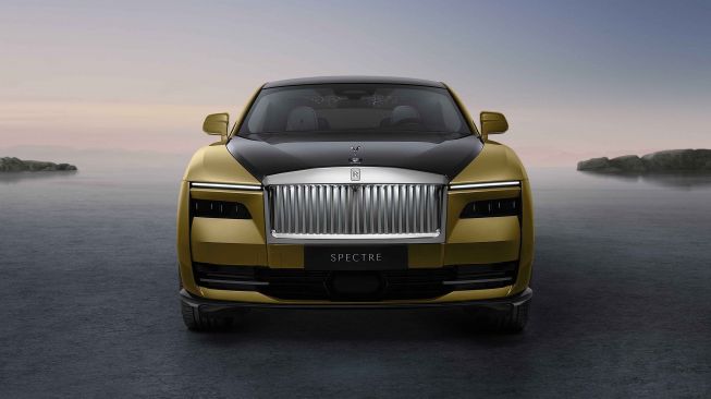 Banderol Mobil Listrik Rolls-Royce Spectre Diposisikan Antara Dua Pendahulunya