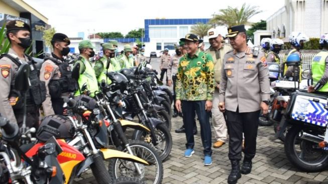 Waspadai Bencana Hidrometeorologi, Forkopimda Sidoarjo Periksa Kendaraan Operasional Personel Gabungan