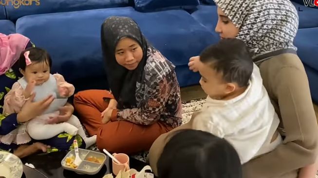 Momen Ameena Playdate Bareng Ukkasya (YouTube/The Sungkars)