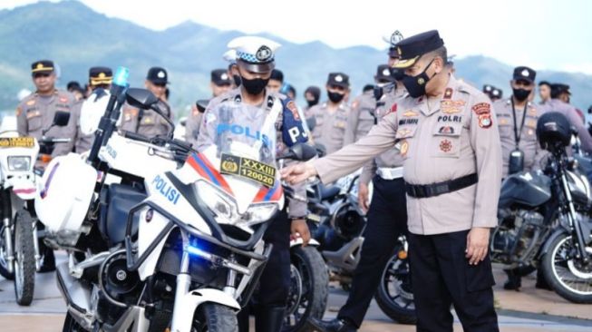 Perkuat Pengamanan Pemilu Serentak, Polda Sulawesi Barat Dilengkapi Kendaraan Roda Dua sampai Lapis Baja