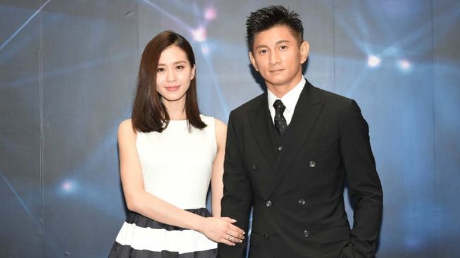 Datangi Lokasi Syuting A Journey to Love, Nicky Wu Gandeng Mesra Liu Shishi