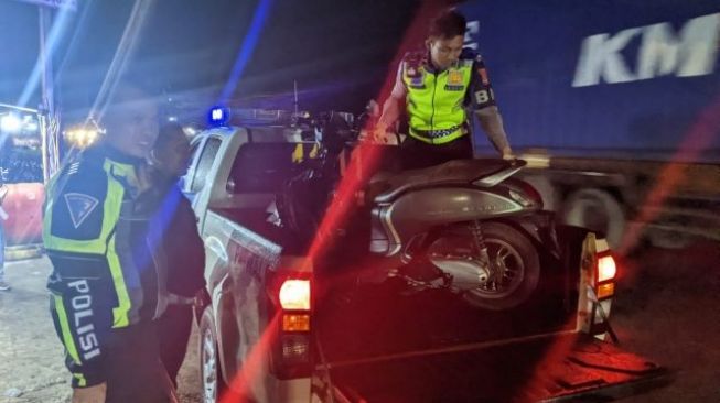 Pemotor di Kibin Serang Tewas, Tabrak Truk yang Terparkir di Pinggir Jalan