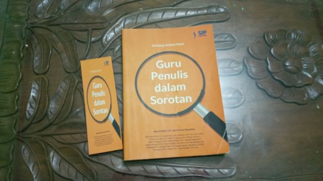 Fenomena Mendadak Penulis, Ulasan Buku Guru Penulis dalam Sorotan