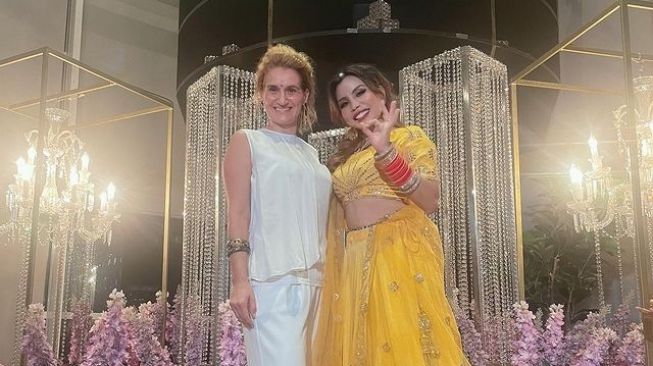 Potret Eva Bellissima Rayakan Diwali (Instagram/evabellissima_) 