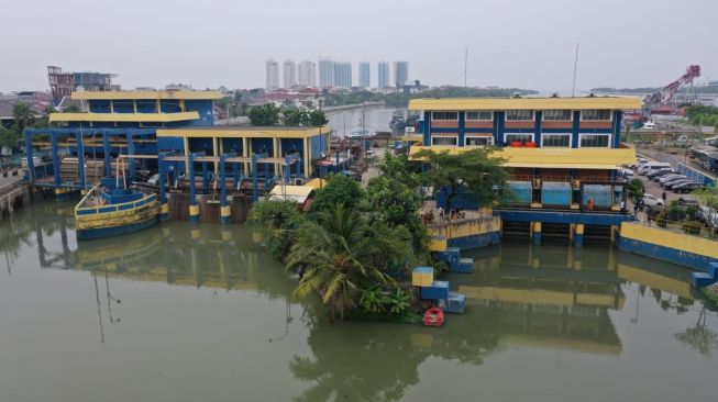 Hadapi Cuaca Ekstrem, Penjabat Gubernur DKI Tinjau Kesiapan Rumah Pompa