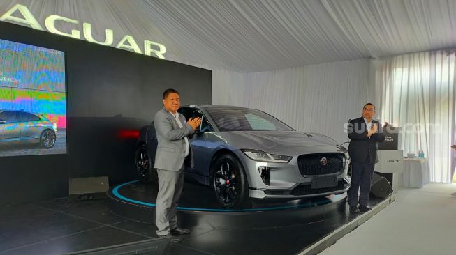 Jaguar I-PACE telah mengantongi sederet penghargaan sebagai Sport Utility Vehicle (SUV) all-electric sarat performa [Suara.com/CNR ukirsari].