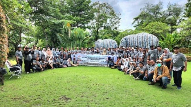 Lurah dan Camat Kota Makassar Dinilai Berhasil Tingkatkan Penerimaan Pajak Diajak ke Bali