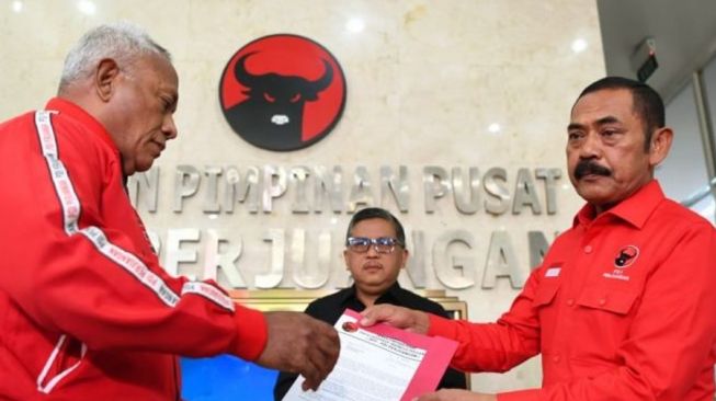 Dukung Ganjar Pranowo Capres, Mantan Wali Kota Surakarta F.X. Rudyatmo Kena Sanksi Keras PDIP