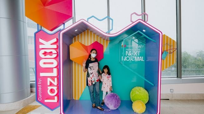 Keren, Lazada Punya Instalasi Interaktif di Pagelaran JFW 2023