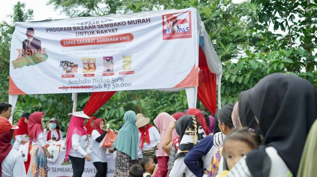 Pulihkan Ekonomi Masyarakat Banten, ESPAS Sahabat Sandiaga Uno Bagikan Ratusan Voucher Sembako Murah