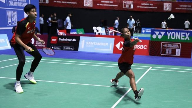 Kejuaraan Dunia Junior 2022: Tiga Pebulu Tangkis Andalan Indonesia Dijegal China