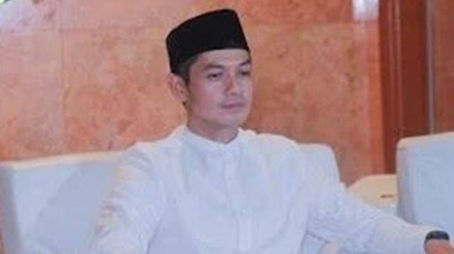 Artis langganan jadi ustaz di sinetron (Instagram/@dude2harlino)