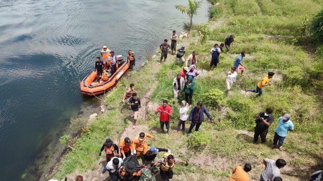 Jemaat Gereja yang Tenggelam di Danau Toba Ditemukan Tak Bernyawa Setelah 5 Hari Pencarian