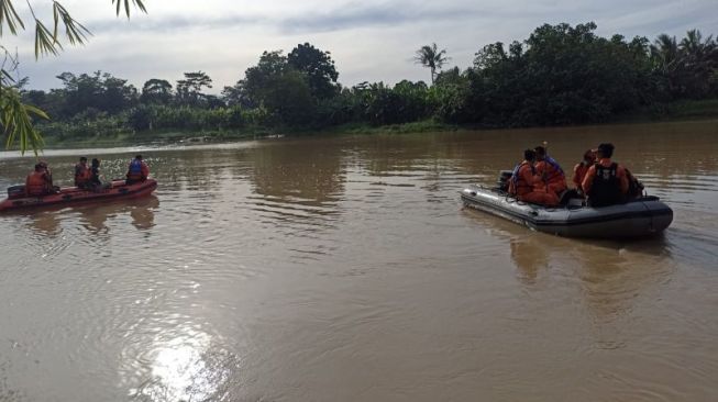 2 Hari Hilang, Tim SAR Gabungan Lanjutkan Pencarian Warga Serang yang Hanyut di Sungai Ciujung