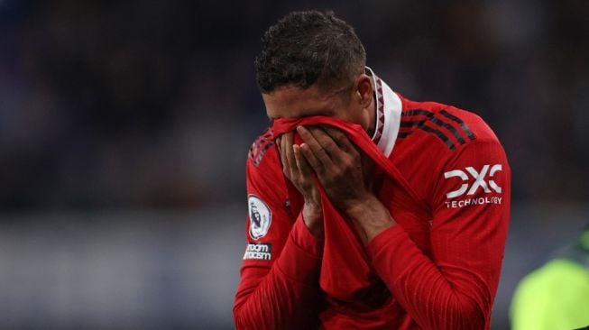 Viral Rafael Varane Ngamuk Usai Pertandingan Manchester United vs Liverpool