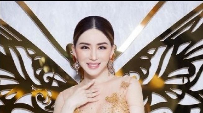 Beli Organisasi Miss Universe Senilai Rp310 Milyar, Siapa Transgender Anne Jakrajutatip?