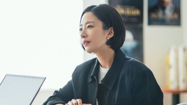 Pesona Kwak Sun Young di Behind Every Star (Instagram/@tvn_drama)