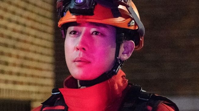 Adu Peran Pemain Drama The First Responders (Instagram/@sbsdrama.official)