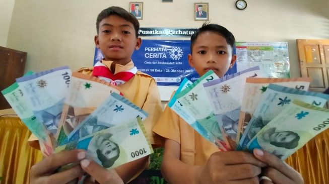 Pentingnya Kenalkan Literasi dan Inklusi Keuangan kepada Anak Sejak Dini