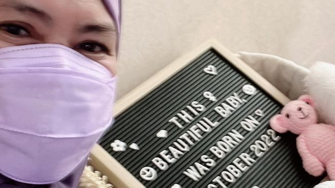 Potret Alika Islamadina Melahirkan Anak Pertama. (Instagram/@yuanitarohali)