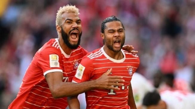 Pemain Bayern Munich rayakan gol Eric Maxim Choupo-Moting ke gawang Mainz 05 di pertandingan pekan ke12 Bundesliga di Allianz Arena, Sabtu (29/10/2022). [AFP]