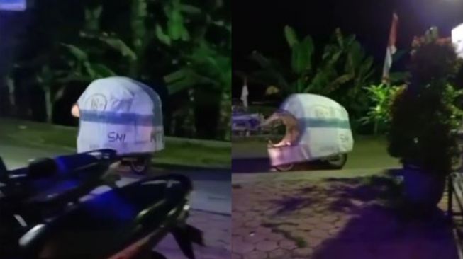 Motor Dimodifikasi Pakai Kurungan Bentuk Unik, Warganet: Jadi Helm Terbang