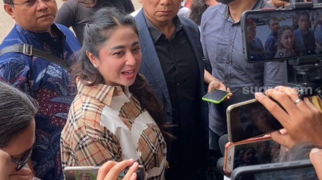 Dewi Perssik Polisikan Fans Lesti Kejora dan Rizky Billar: Demi Marwah Keluarga