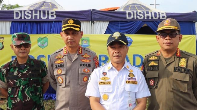 Kapolres Metro Tangerang Pimpin Pengawasan Operasional Truk Tanah