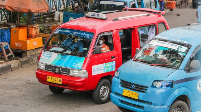 Aturan PPKM Sudah Dicabut Pusat, Heru Budi Masih Wajibkan Masyarakat Pakai Masker di Angkutan Umum