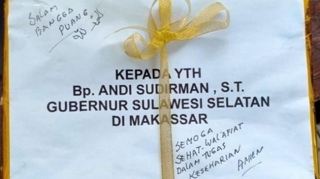 Paket Misterius Untuk Gubernur Sulsel Andi Sudirman, Isinya Ada Foto Syahrul Yasin Limpo dan Agus Arifin Numang