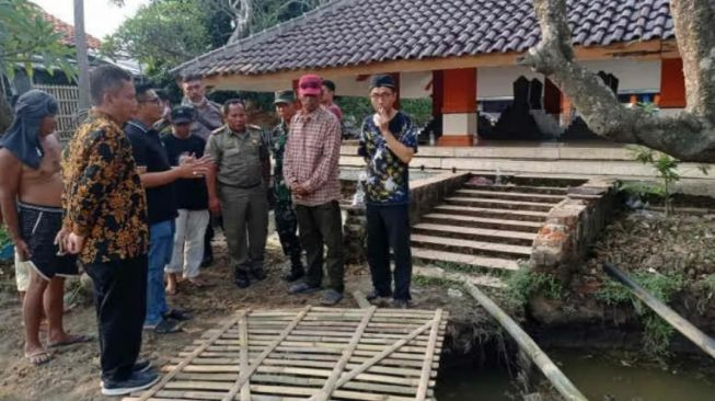 Situs Bersejarah di Indramayu Rusak karena Warga Mencari Harta Karun