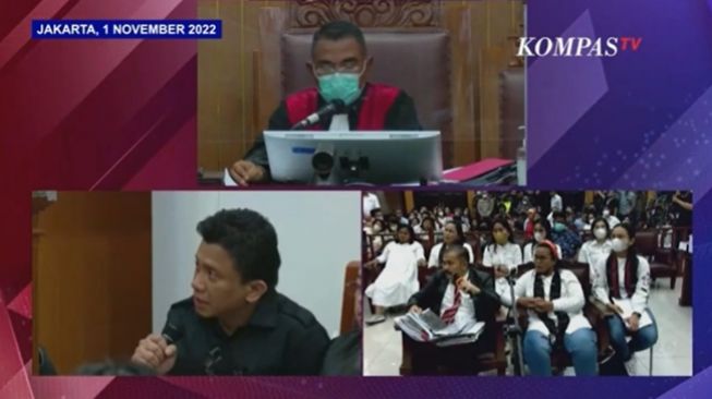 Bibi Brigadir J Akui HP Disita Cuma Saat Bersaksi di Sidang Ferdy Sambo, Bukti 'Kaisar' Masih Berkuasa?