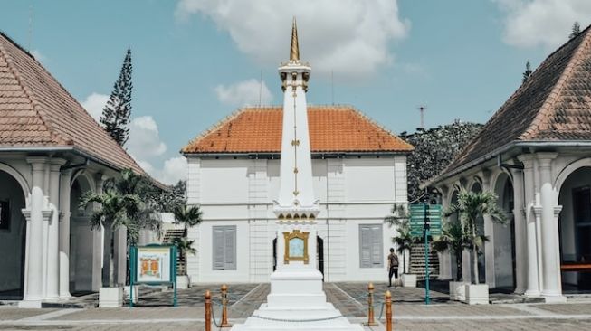 Ilustrasi museum terbaik di Jogja. (Unsplash/Fakhri Labib)