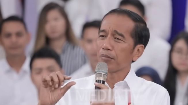 Faisal Basri Bongkar 'Agenda Terselubung' Jokowi, Cawe-cawe Urusan Capres Demi Usung Gibran di Jakarta?