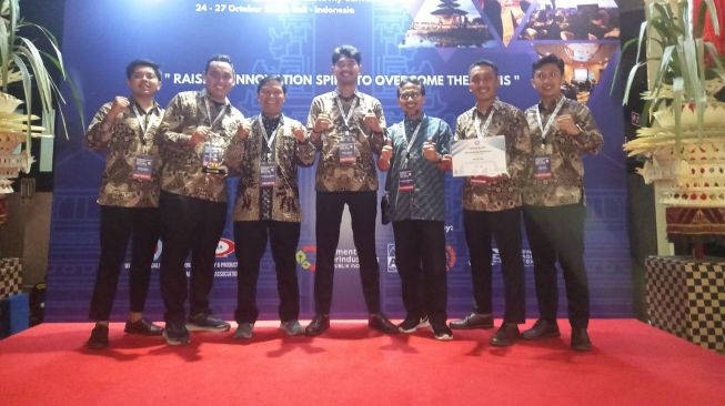 Penghargaan Tertinggi Tingkat International, Semen Gresik Raih Peringkat Excellent pada Ajang IQPC 2022 di Bali