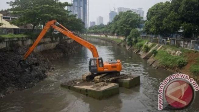 Normalisasi Sungai Beringin Ditunda, Harapan Warga Tambaksari Kota Semarang Menanti Pembangunan Jembatan Pupus