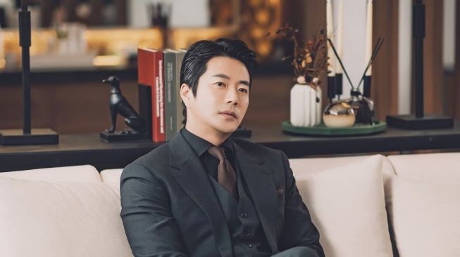 Potret Kwon Sang Woo di Curtain Call (Instagram/@kbsdrama)