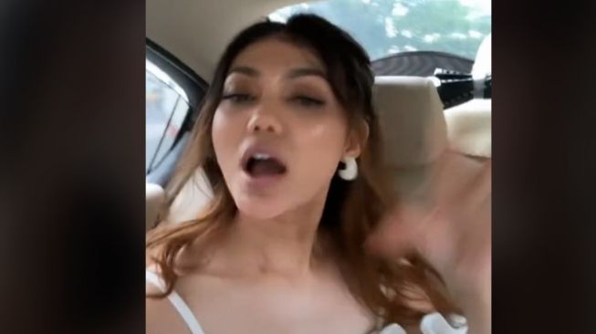  Artis Impersonate Bunda Corla (TikTok/rinanose_josscy)