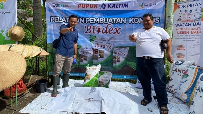 Edukasi Petani Tata Cara Pengomposan, Pupuk Kaltim Mulai Program Agrosolution di Trenggalek